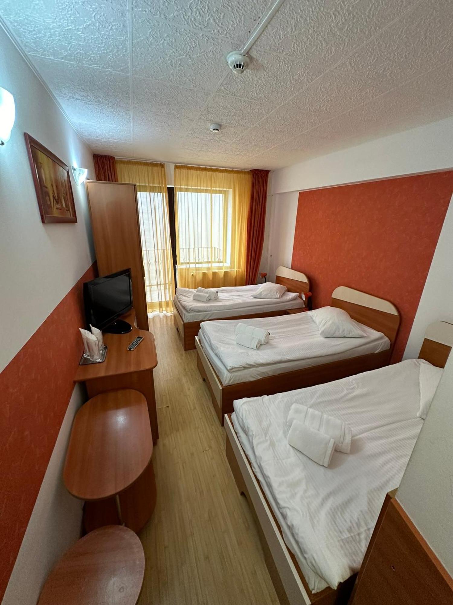 Restaurant Motel Dolorean 萨彻勒 外观 照片