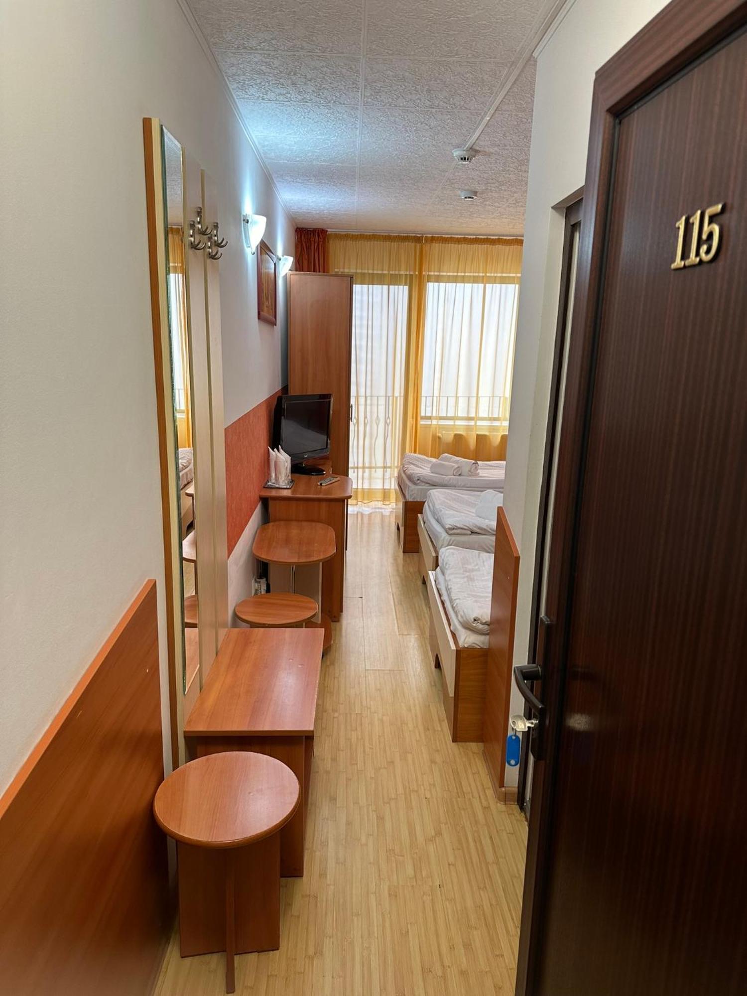 Restaurant Motel Dolorean 萨彻勒 外观 照片